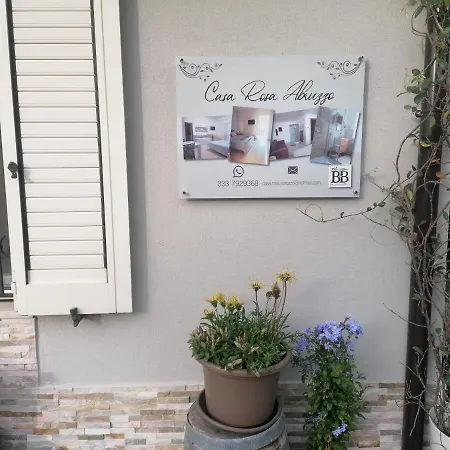 Casa Rosa Abruzzo2 Oda ve Kahvaltı 3*
